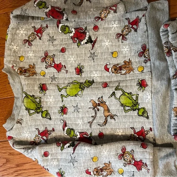 Grinch Kids Matching Set - Red & Heather Gray Holiday Loungewear - Picture 7 of 10